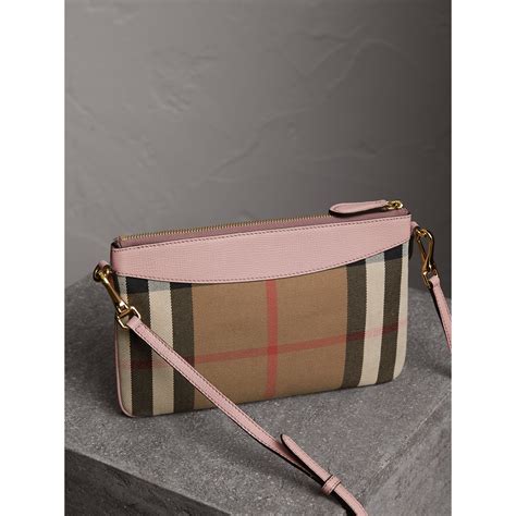 burberry clutch bag 2019